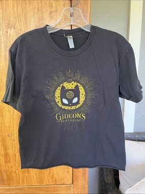 Gideon’s Bakehouse small Cat Black Graphic T-Shirt